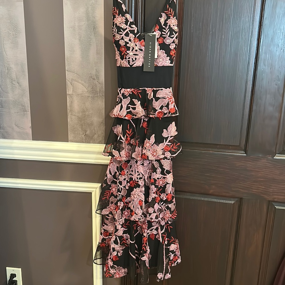 AIDEN MATTOX beautiful, floral dress.